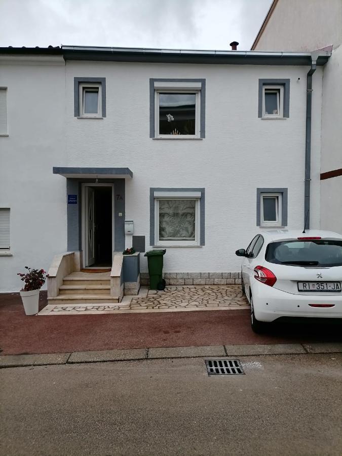 Turina Apartment Crikvenica Exterior photo